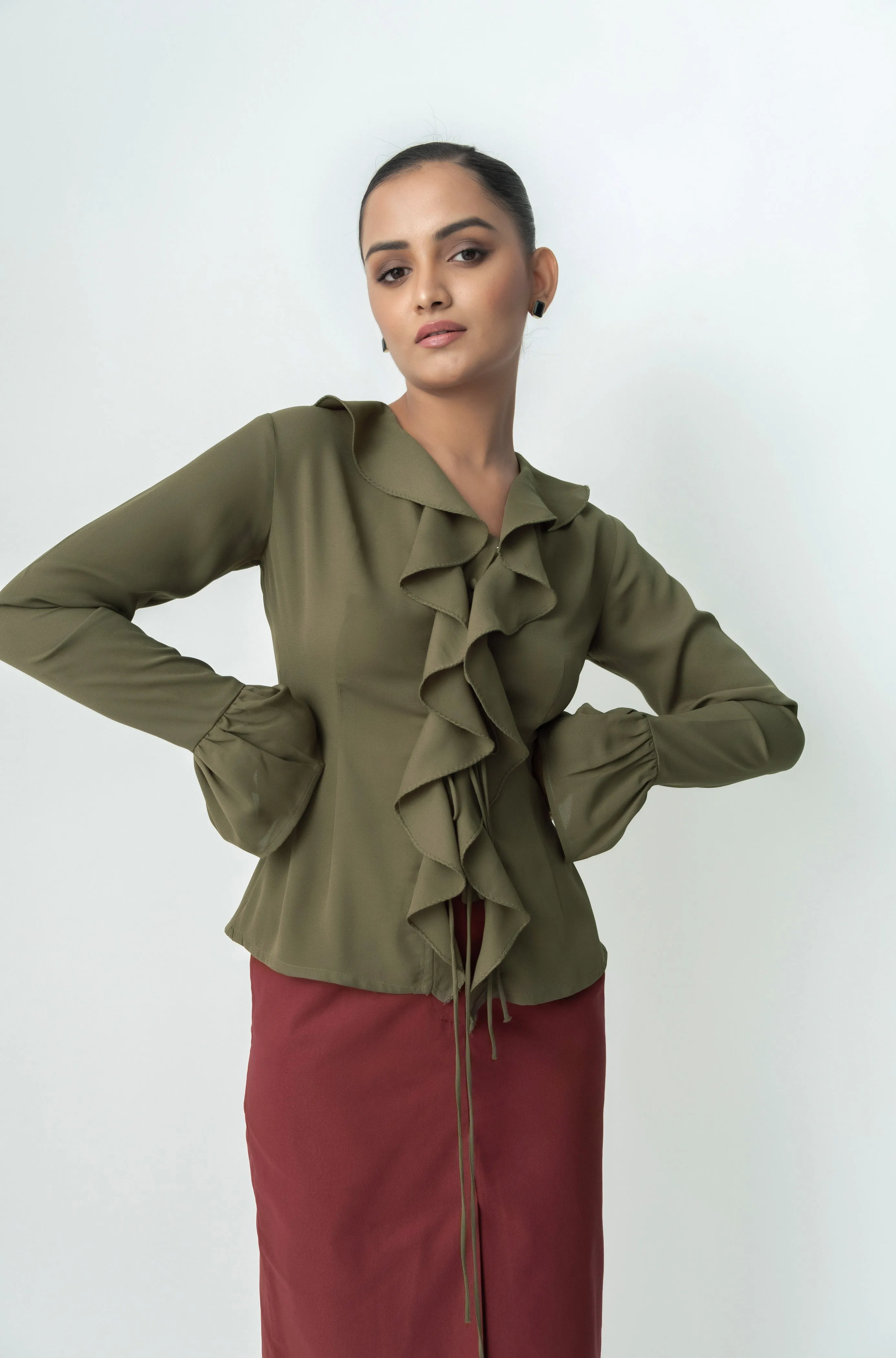 Qua Women's Ruffled Crepe Blouse